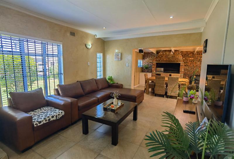 3 Bedroom Property for Sale in Goodwood Estate Western Cape